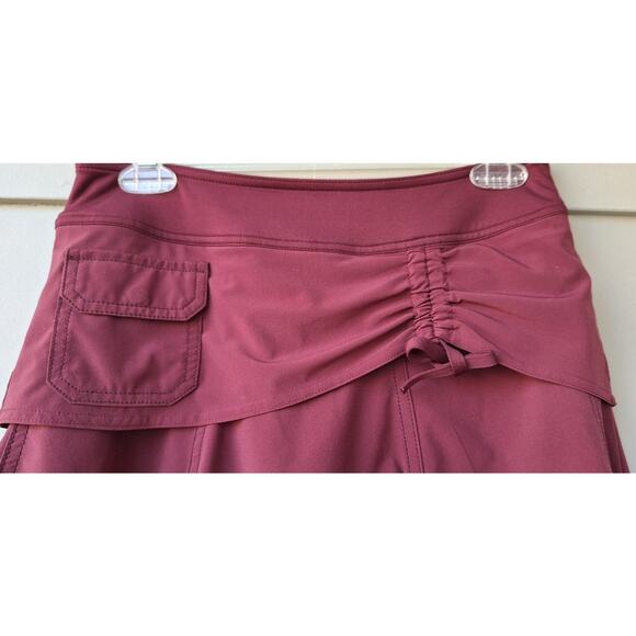 ATHLETA Tennis Mini Skorts Skirt Maroon Burgundy Red Size 2 Athleisure Active - Picture 3 of 7
